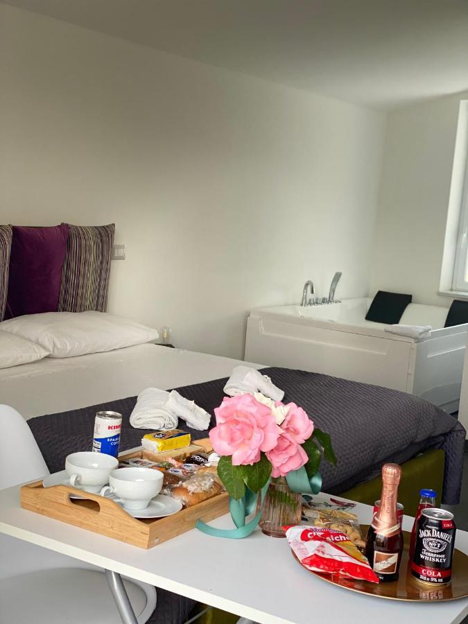 Habitat Luxury Suites Беллона Экстерьер фото