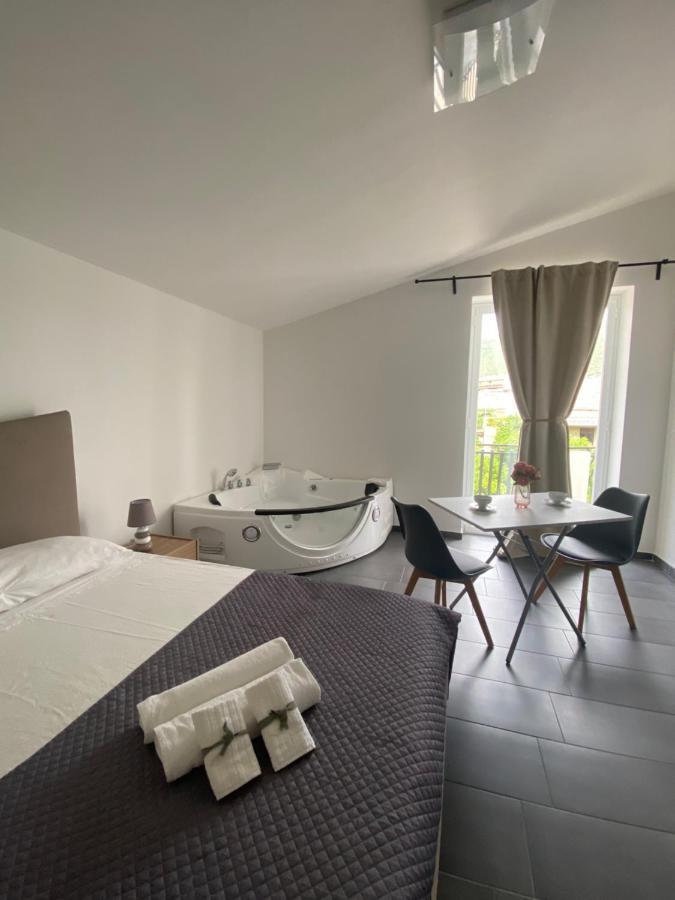 Habitat Luxury Suites Беллона Экстерьер фото